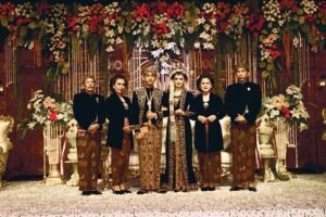 Ritual Pernikahan Adat Jawa: Simbolisme dan 8 Prosesi yang Penuh Makna
